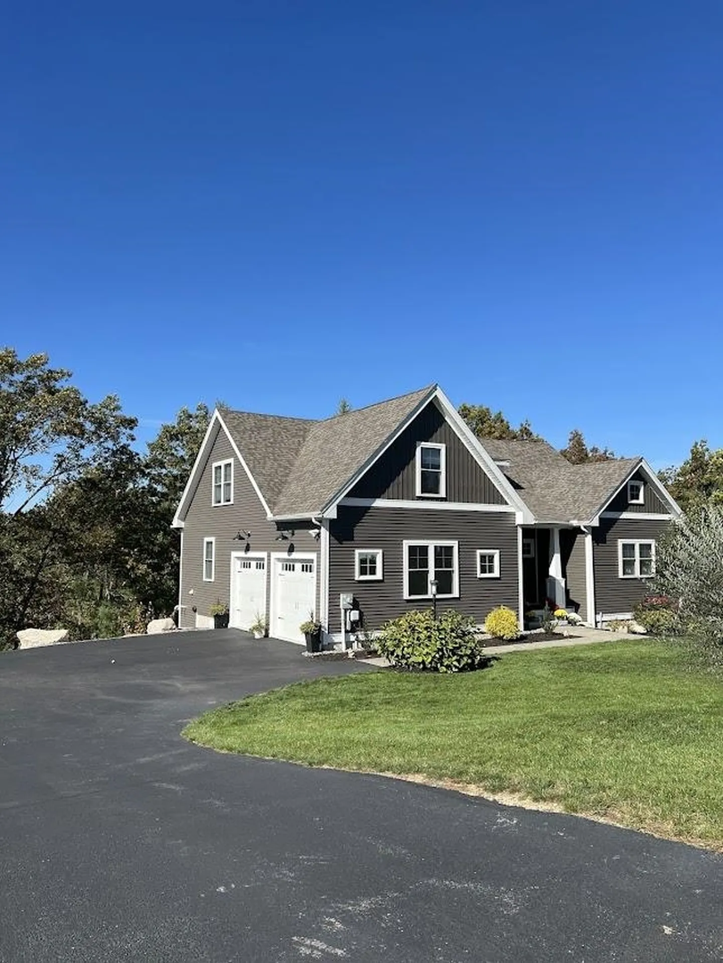 22 Sunrise Circle Auburn NH 03032