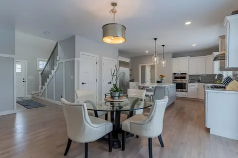 22 Sunrise Circle Auburn NH 03032