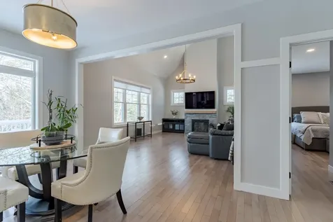 22 Sunrise Circle Auburn NH 03032