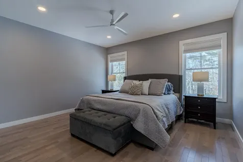 22 Sunrise Circle Auburn NH 03032