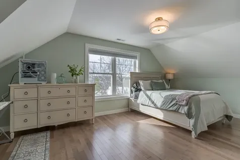 22 Sunrise Circle Auburn NH 03032