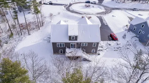 22 Sunrise Circle Auburn NH 03032