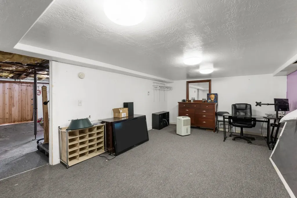 43 Davis Street Claremont NH 03743