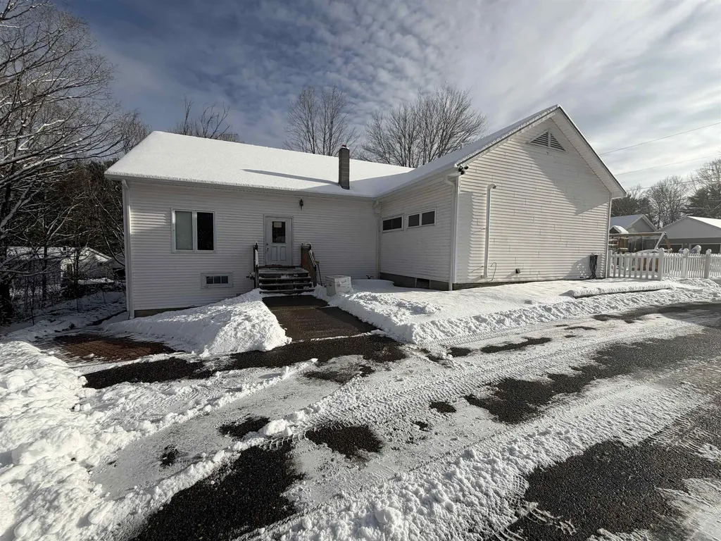 92 West Main Street Hyde Park VT 05655