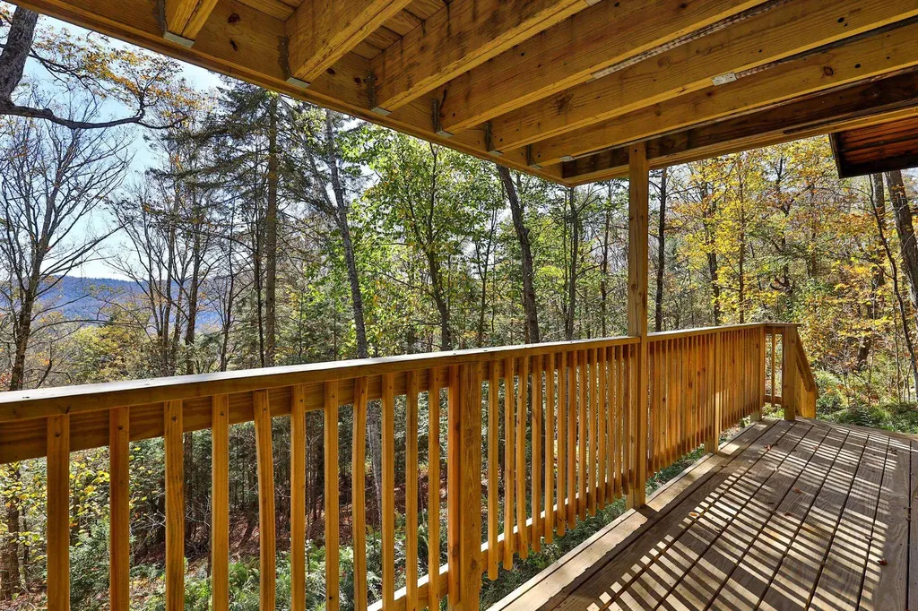 1114 Hawk Mountain Road Pittsfield VT 05762