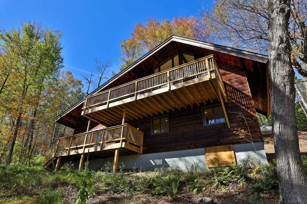 1114 Hawk Mountain Road Pittsfield VT 05762