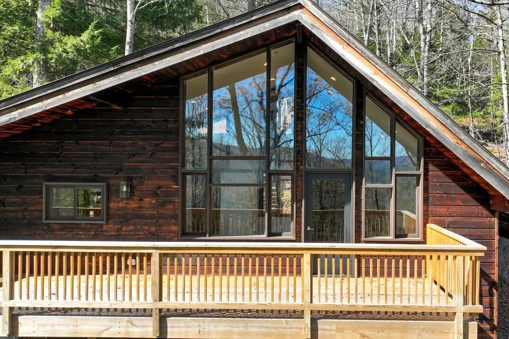 1114 Hawk Mountain Road Pittsfield VT 05762