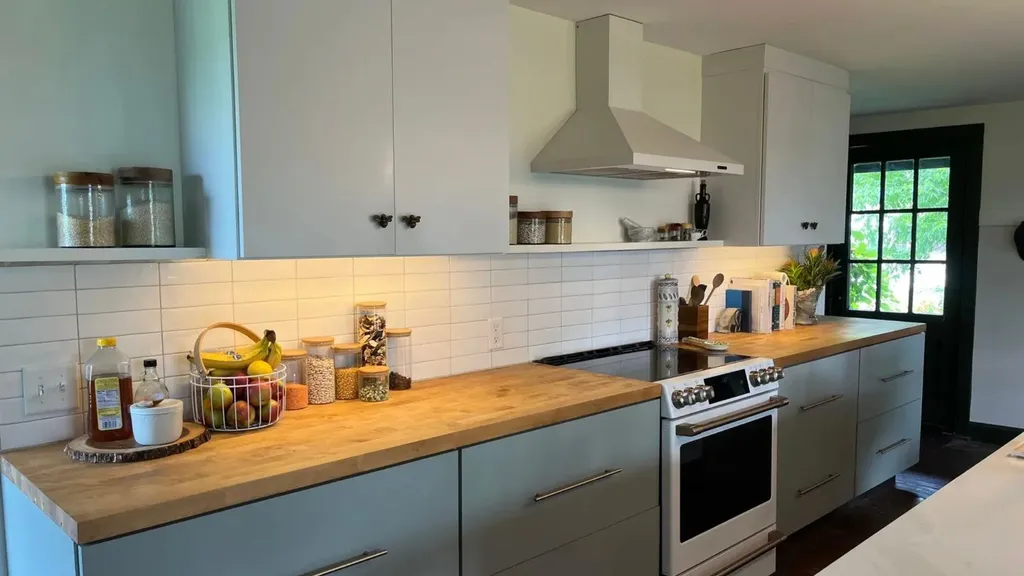 382 South Main Street Alburgh VT 05440