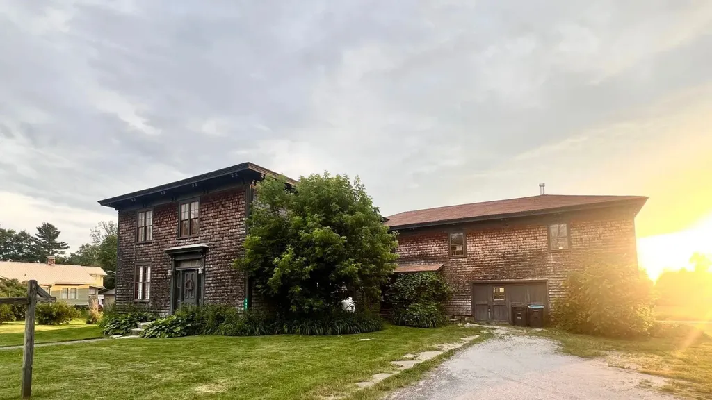 382 South Main Street Alburgh VT 05440