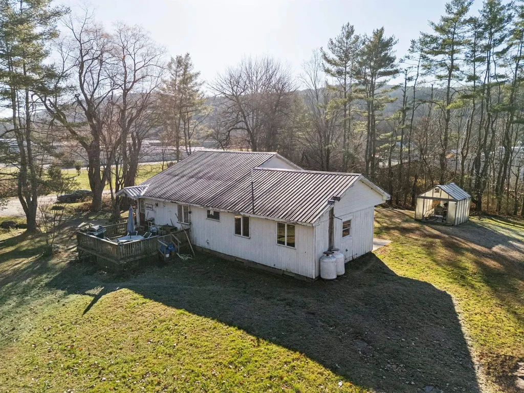 100 Cope Lane Hartford VT 05001