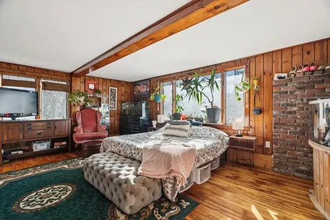 100 Cope Lane Hartford VT 05001