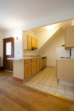 7-1 Fletcher Place Burlington VT 05401-1480