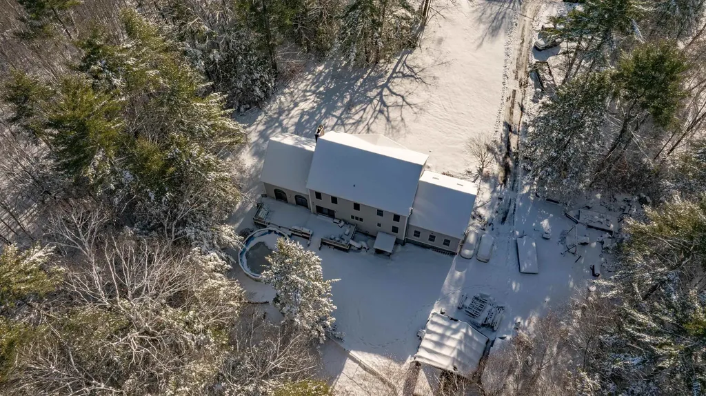 160 Jennifer Drive Chester NH 03036