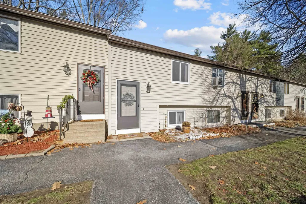 905 Mammoth Road Manchester NH 03104