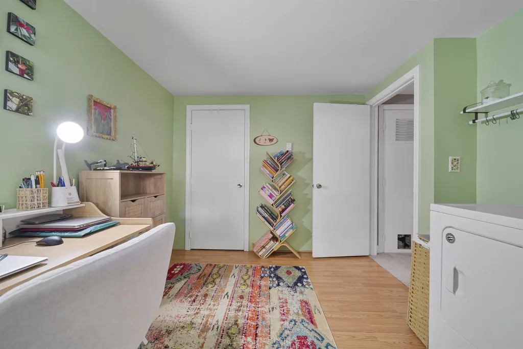 905 Mammoth Road Manchester NH 03104