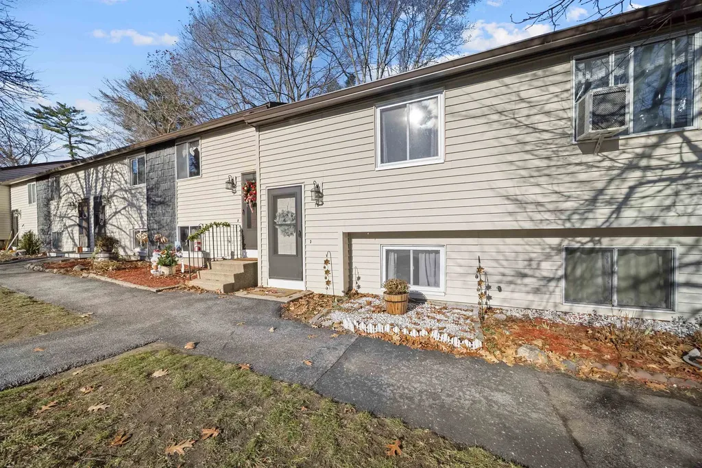 905 Mammoth Road Manchester NH 03104