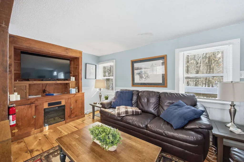 30 Moat Brook Drive Conway NH 03818