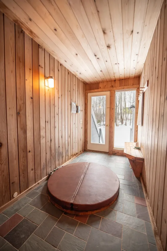 4A Suntec Loop Dover VT 05356