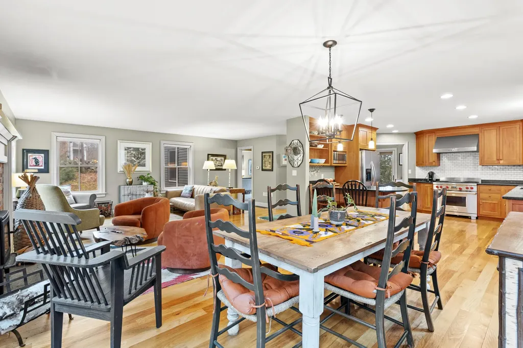 464 Irish Hill Road Hopkinton NH 03229