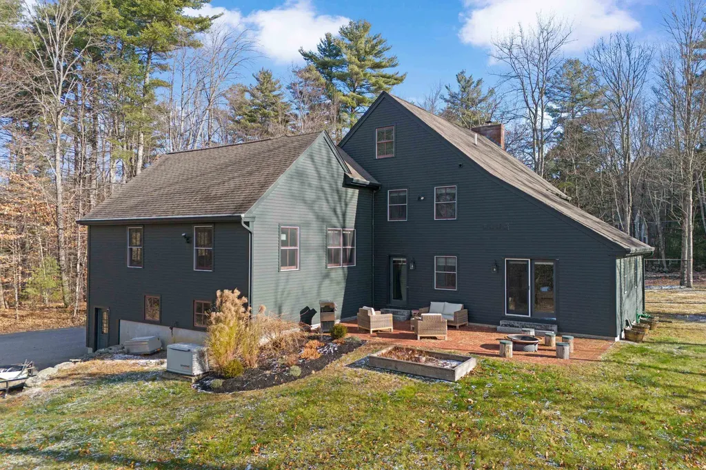 464 Irish Hill Road Hopkinton NH 03229