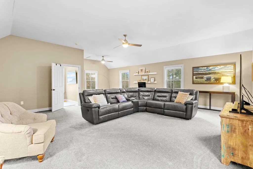 464 Irish Hill Road Hopkinton NH 03229