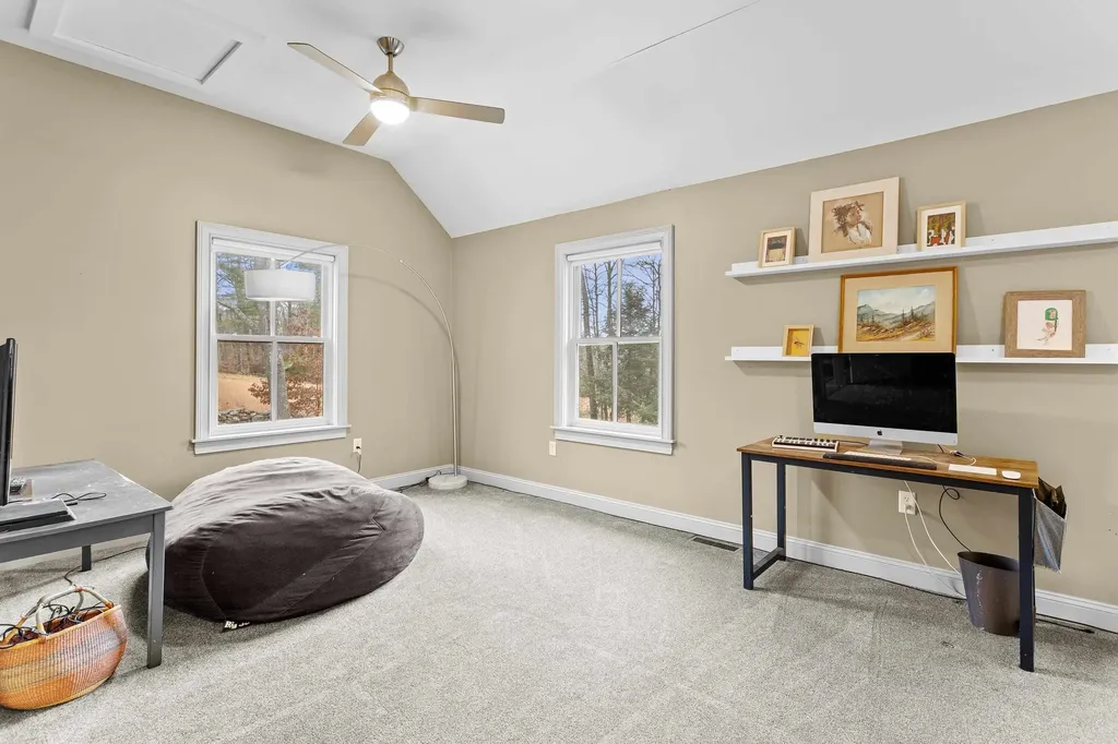 464 Irish Hill Road Hopkinton NH 03229