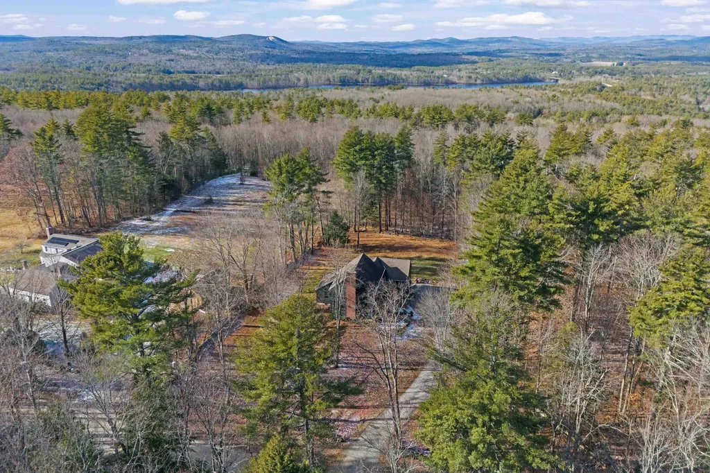 464 Irish Hill Road Hopkinton NH 03229