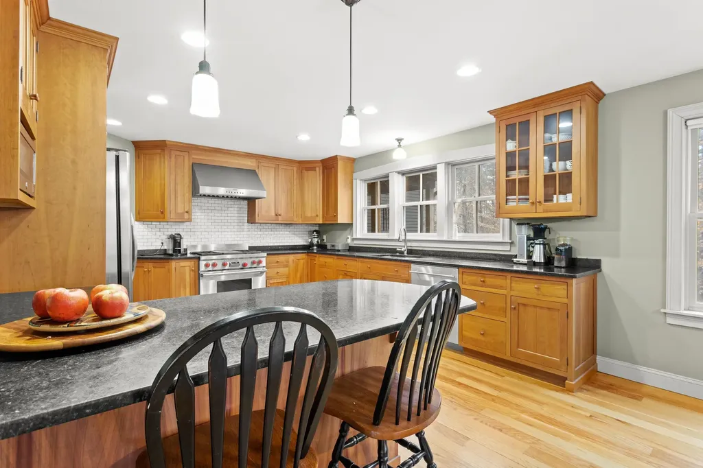 464 Irish Hill Road Hopkinton NH 03229