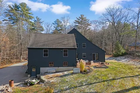 464 Irish Hill Road Hopkinton NH 03229
