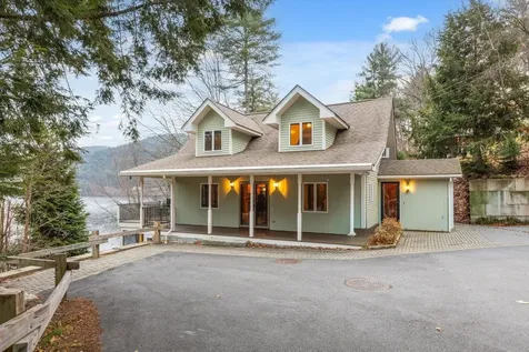 6 Mccolley Road Hillsborough NH 03244