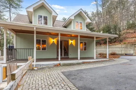 6 Mccolley Road Hillsborough NH 03244