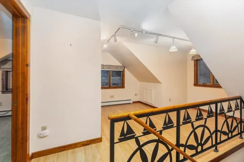 6 Mccolley Road Hillsborough NH 03244