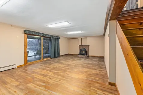 6 Mccolley Road Hillsborough NH 03244