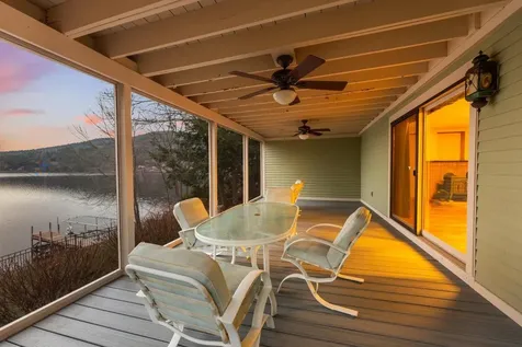 6 Mccolley Road Hillsborough NH 03244