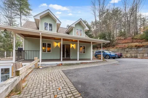 6 Mccolley Road Hillsborough NH 03244