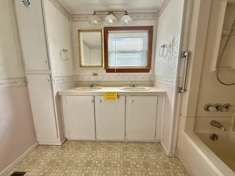 81 Crampton Road Castleton VT 05735