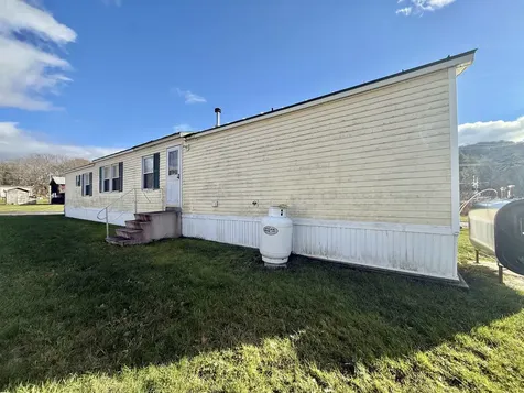 81 Crampton Road Castleton VT 05735