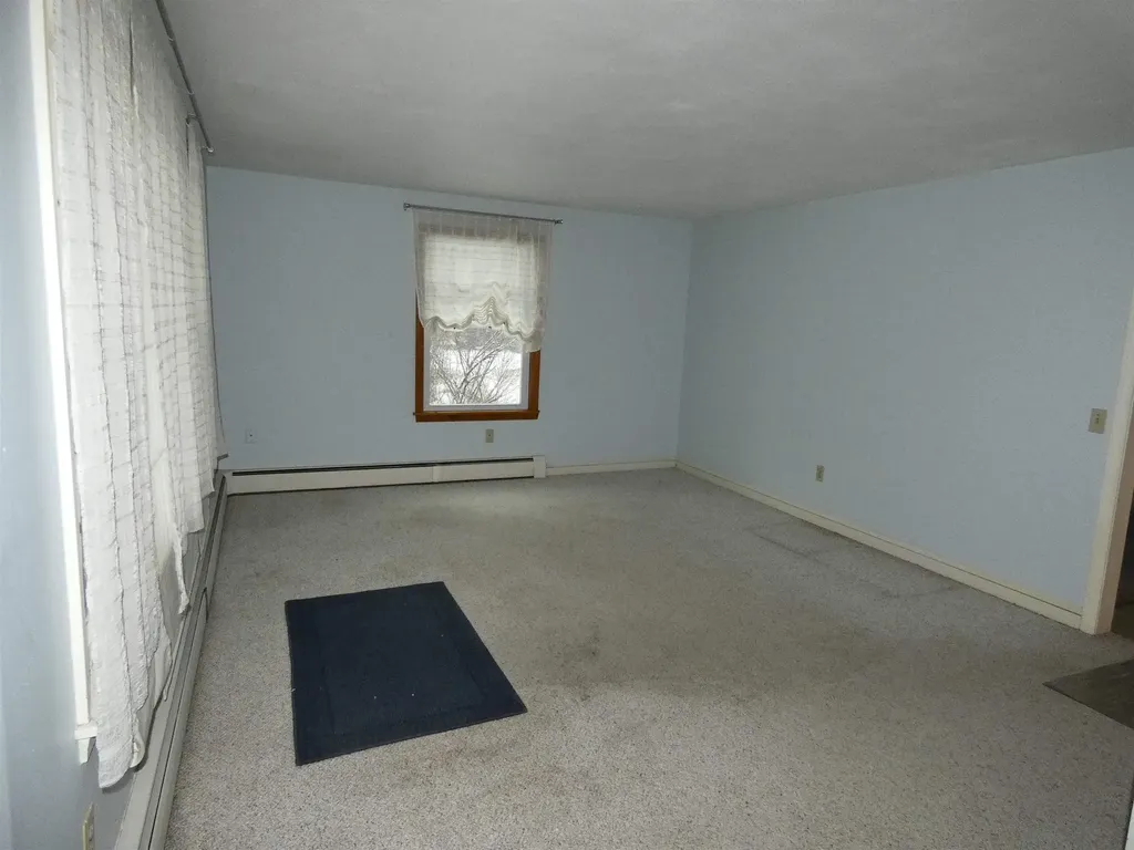 107 Middle Road Tuftonboro NH 03816