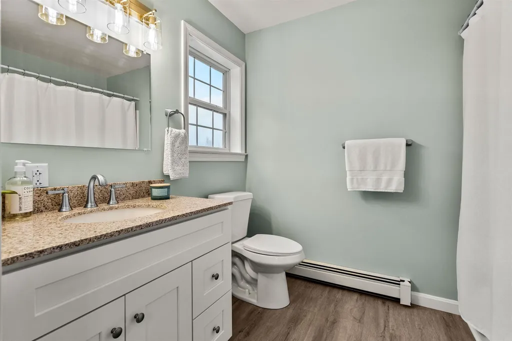 454 Little Pond Road Sandwich NH 03227