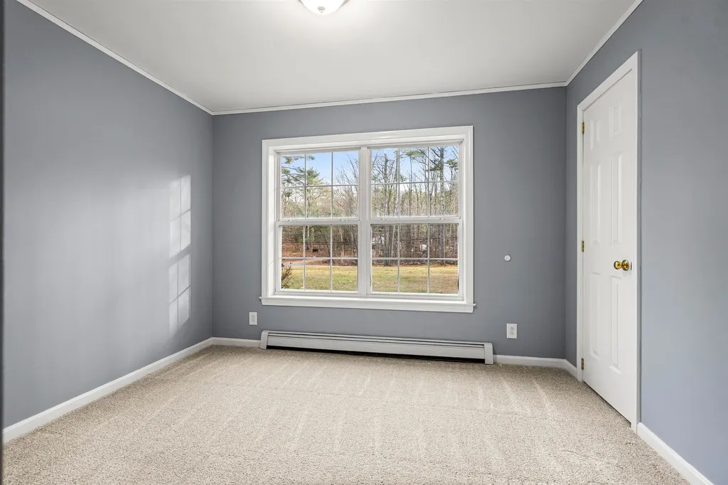 454 Little Pond Road Sandwich NH 03227