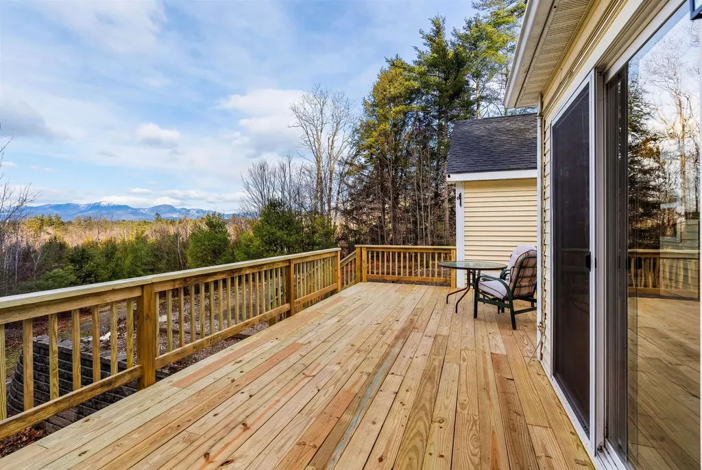 454 Little Pond Road Sandwich NH 03227