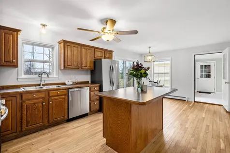 454 Little Pond Road Sandwich NH 03227