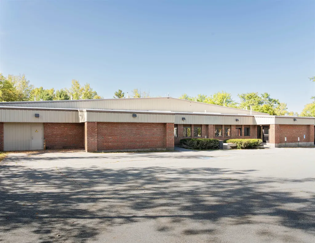 16 Airpark Road Lebanon NH 03784