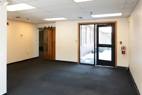 16 Airpark Road Lebanon NH 03784