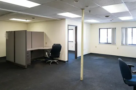 16 Airpark Road Lebanon NH 03784