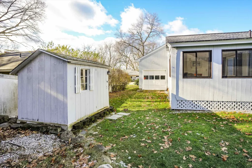 71 Bruce Road Manchester NH 03104