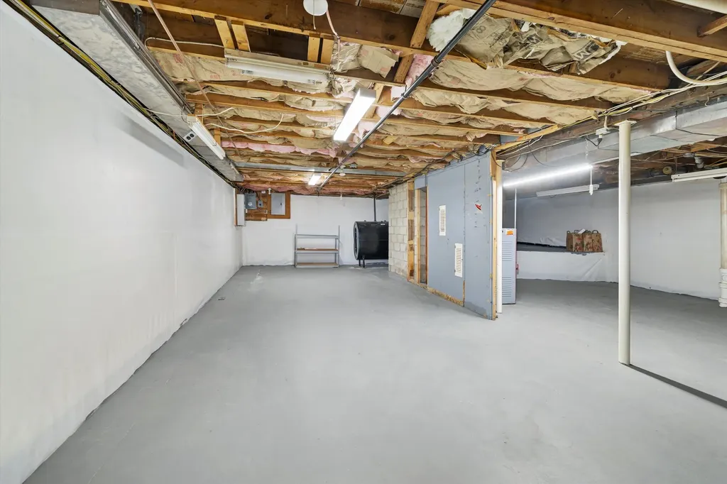 71 Bruce Road Manchester NH 03104