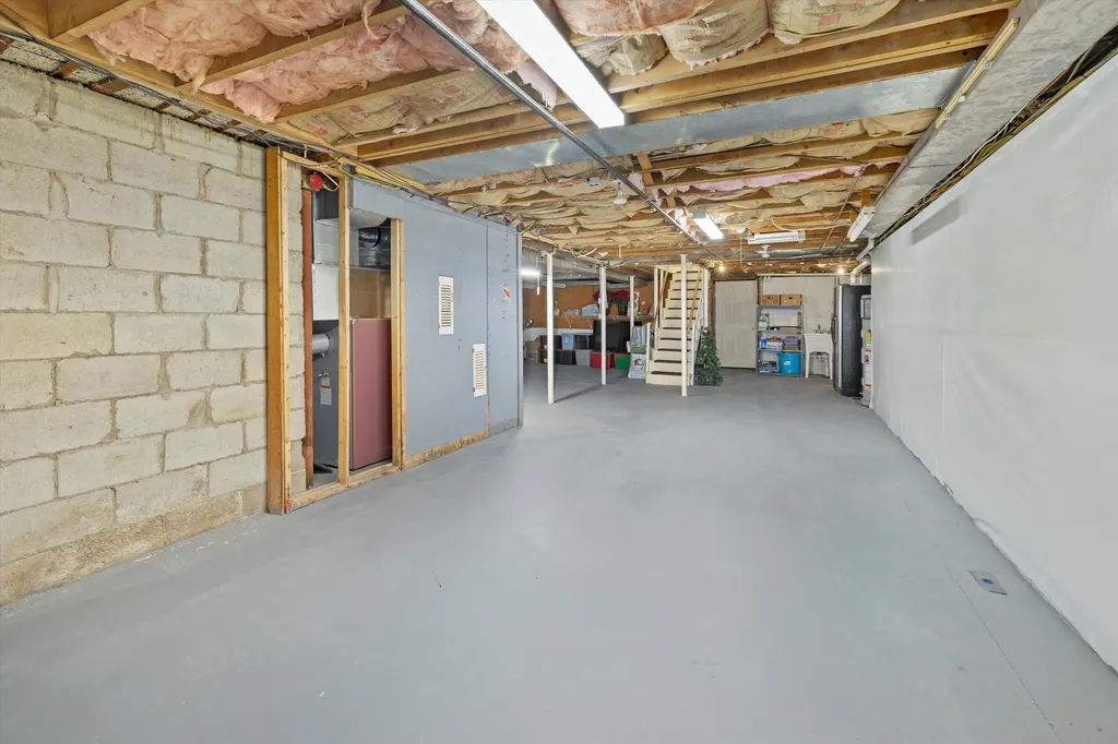 71 Bruce Road Manchester NH 03104