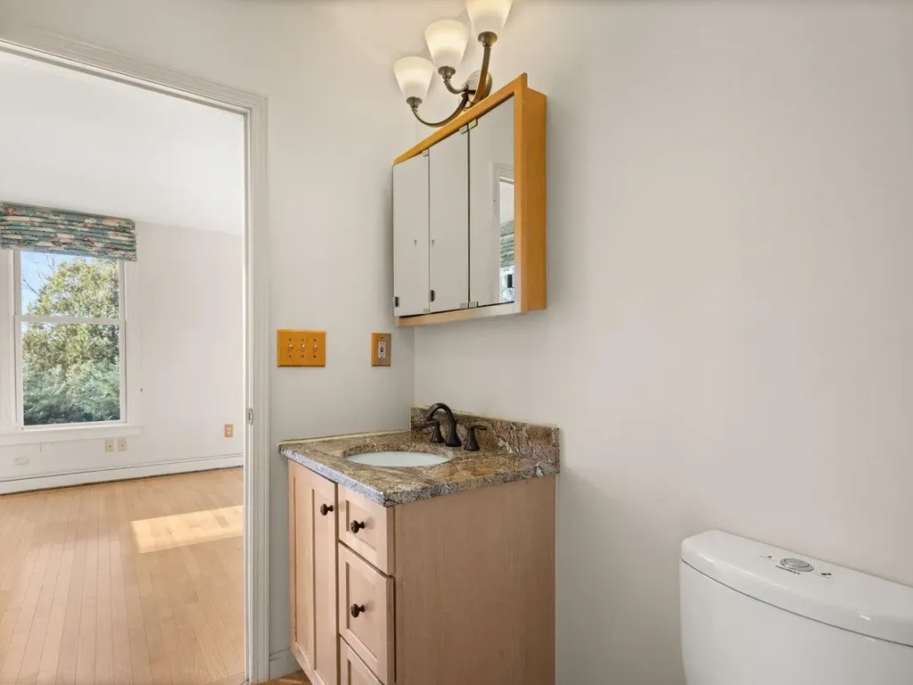 2779 South Road Williston VT 05495