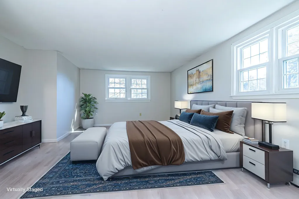 30 Gendron Street Nashua NH 03062